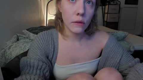 Snapshot of cuteasfuck_ chatting on January 7, 5:26 pm Amy online show from January 7, 5:26 pm