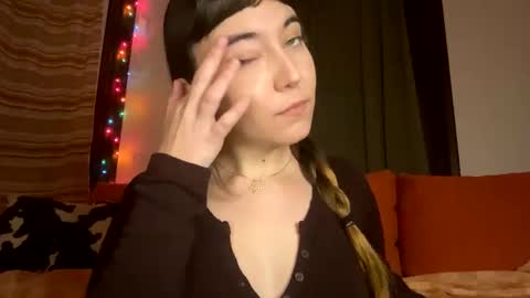 Snapshot of cuteballoonz chatting on January 5, 9:47 pm Rose 3 Cute Balloons online show from January 5, 9:47 pm