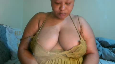 Snapshot of cutebobo chatting on July 24, 8:12 am cutebobo online show from July 24, 8:12 am