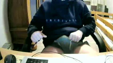 Cuteboy090 online show from February 16, 1:51 pm
