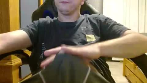 Cuteboy090 online show from May 28, 8:39 pm