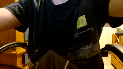 Cuteboy090 online show from June 30, 4:19 pm
