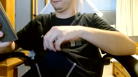 Cuteboy090 online show from July 16, 1:39 pm