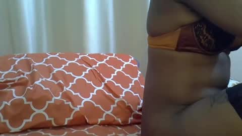 Snapshot of cutechic_pretty chatting on July 21, 7:32 am Tasha online show from July 21, 7:32 am