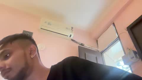 Snapshot of cutedickboii chatting on December 14, 10:53 am cutedickboii online show from December 14, 10:53 am