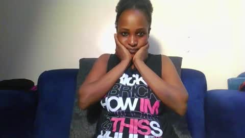 Snapshot of cutedolly12 chatting on November 2, 8:22 pm cutebby12 online show from November 2, 8:22 pm