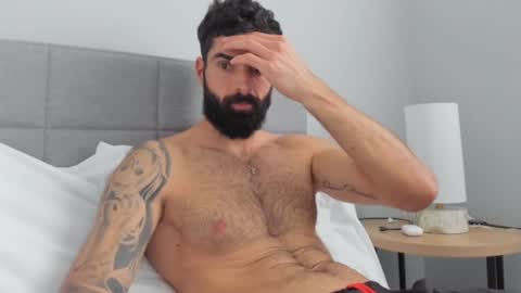 cuteeboy online show from January 6, 3:40 pm