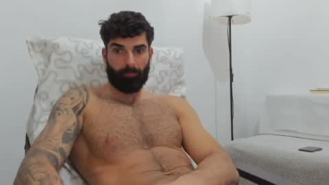 cuteeboy online show from February 3, 9:39 pm