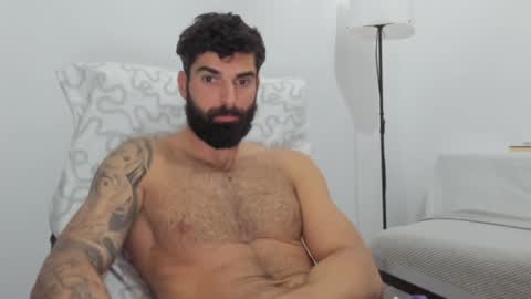 cuteeboy online show from February 4, 3:36 pm