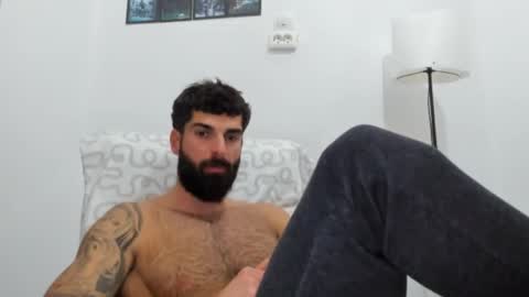 cuteeboy online show from December 15, 12:20 pm