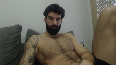 Snapshot of cuteeboy chatting on February 5, 7:02 am cuteeboy online show from February 5, 7:02 am