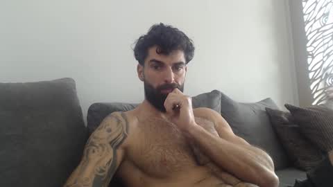 Snapshot of cuteeboy chatting on February 12, 7:58 am cuteeboy online show from February 12, 7:58 am