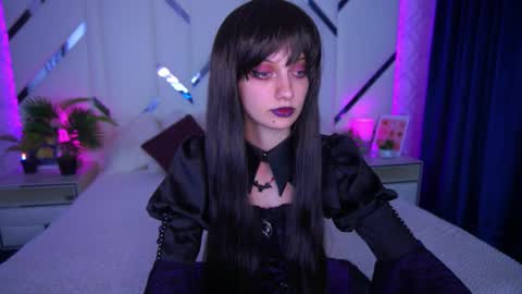 Snapshot of cuteefoxy chatting on October 31, 3:02 pm Foxy online show from October 31, 3:02 pm