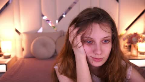 Foxy online show from April 4, 1:52 pm