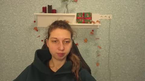 Elli online show from December 18, 5:35 am