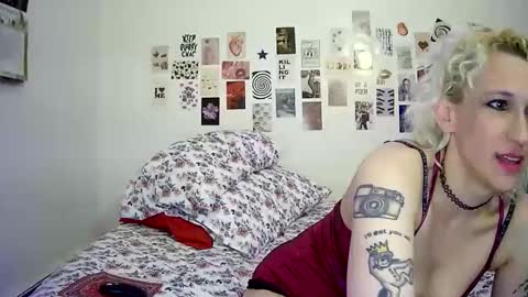 Bella online show from November 8, 6:13 am