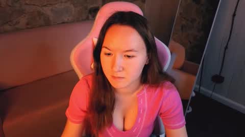 Snapshot of cuteglory chatting on February 19, 1:56 am cuteglory online show from February 19, 1:56 am