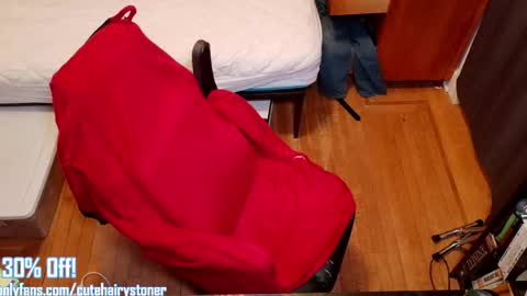 Snapshot of cutehairystoner chatting on May 24, 4:39 am cutehairystoner online show from May 24, 4:39 am