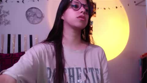 haome online show from February 15, 6:15 pm