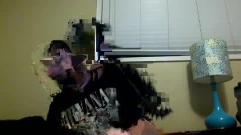 Snapshot of cutehungboi chatting on September 16, 3:18 am cutehungboi online show from September 16, 3:18 am