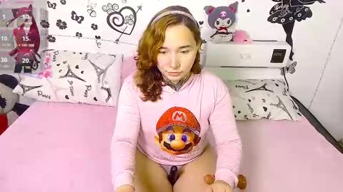 cutekat  online show from February 18, 3:57 am