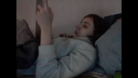 Snapshot of cutekattie chatting on December 26, 10:37 am cutekattie online show from December 26, 10:37 am