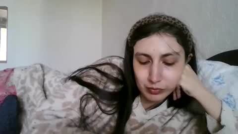 cutekattie online show from April 7, 8:48 am