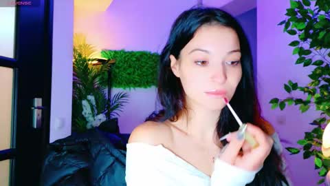 cuteness__girl online show from October 20, 6:25 am