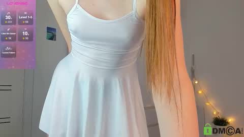 cutenessnicole online show from September 17, 10:11 pm