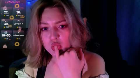cutepie33 online show from September 26, 1:37 pm