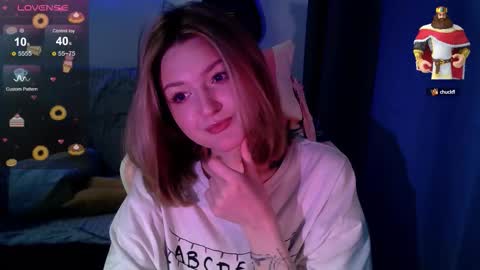 cutepie33 online show from October 10, 4:44 am