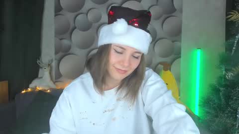 Snapshot of cutesmile_sharon chatting on December 22, 9:55 am cutesmile sharon online show from December 22, 9:55 am