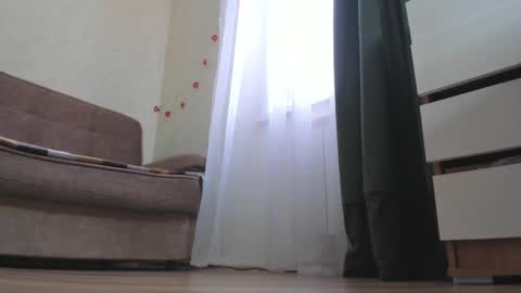 Snapshot of cutesmile_sharon chatting on December 30, 7:48 am cutesmile sharon online show from December 30, 7:48 am