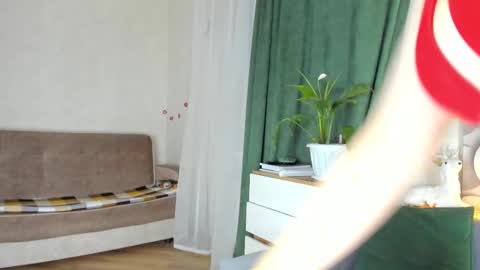 Snapshot of cutesmile_sharon chatting on January 1, 1:58 am cutesmile sharon online show from January 1, 1:58 am