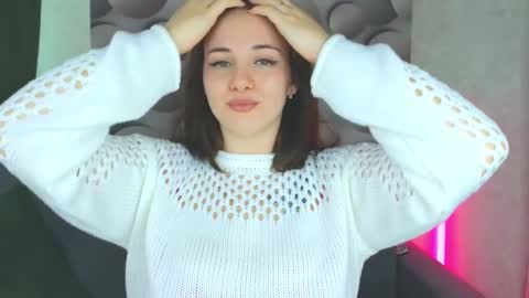 Snapshot of cutesmile_sharon chatting on February 10, 5:36 am cutesmile sharon online show from February 10, 5:36 am