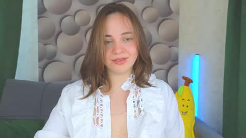 Snapshot of cutesmile_sharon chatting on February 26, 5:20 am cutesmile sharon online show from February 26, 5:20 am