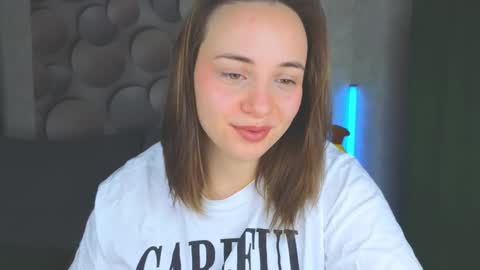 Snapshot of cutesmile_sharon chatting on February 27, 2:10 am cutesmile sharon online show from February 27, 2:10 am