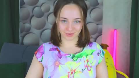 Snapshot of cutesmile_sharon chatting on March 11, 3:05 am cutesmile sharon online show from March 11, 3:05 am