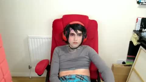 Snapshot of cutest_princess chatting on June 30, 10:33 pm cutest_princess online show from June 30, 10:33 pm