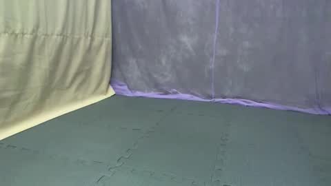 Snapshot of cutetinyasian143_ chatting on November 5, 4:45 am cutetinyasian143_ online show from November 5, 4:45 am