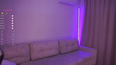 Julia online show from October 16, 1:56 pm