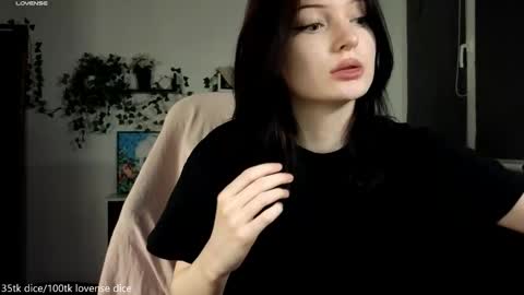 Snapshot of cuteuserr chatting on February 19, 6:00 pm Anie online show from February 19, 6:00 pm