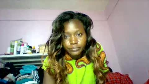 Snapshot of cutezola chatting on October 5, 5:06 am cutezola online show from October 5, 5:06 am