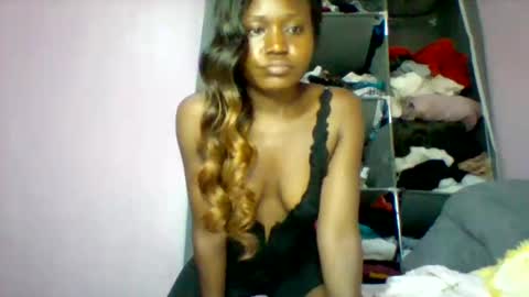 Snapshot of cutezola chatting on October 21, 5:24 pm cutezola online show from October 21, 5:24 pm