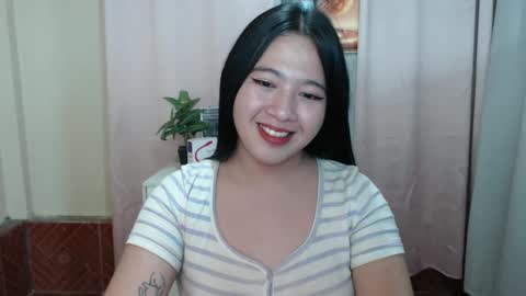 Snapshot of cutie_asianwoman chatting on January 5, 4:59 pm cutie_asianwoman online show from January 5, 4:59 pm