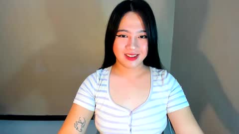 Snapshot of cutie_asianwoman chatting on February 17, 7:10 pm cutie_asianwoman online show from February 17, 7:10 pm