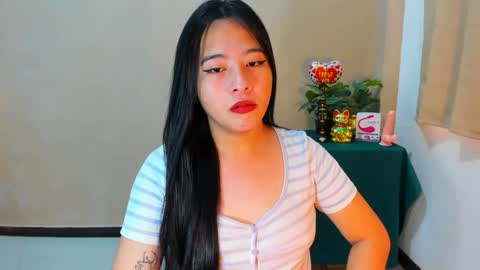 Snapshot of cutie_asianwoman chatting on September 24, 7:12 am cutie_asianwoman online show from September 24, 7:12 am