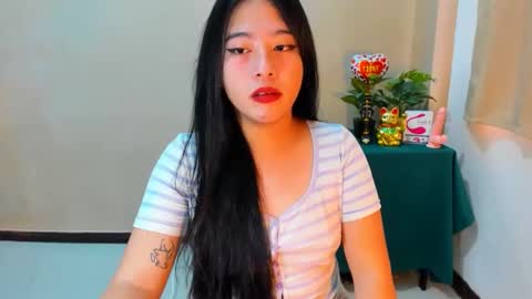 Snapshot of cutie_asianwoman chatting on September 25, 6:50 am cutie_asianwoman online show from September 25, 6:50 am