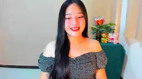 Snapshot of cutie_asianwoman chatting on October 3, 8:22 am cutie_asianwoman online show from October 3, 8:22 am
