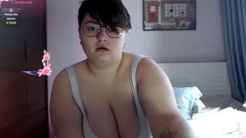 Snapshot of cutie_florence chatting on September 22, 7:54 am Sophie Lilith online show from September 22, 7:54 am